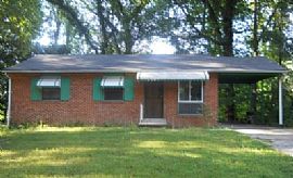 Newly Renovated Bungalow Conveniently Located Near in Atlanta, GA