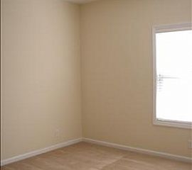 Beautiful Condo in a Great Location in Clarksville, TN (Photo 3 of 5)