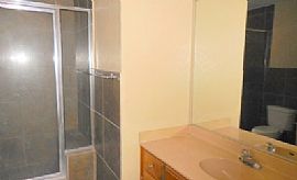 Beautiful 3ba 2bath Home Spacious Kitchen W/lots of Counter Top in San Antonio, TX (Photo 7 of 7)