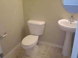  	superb 4x2.5 in Riata West, All Appliances, 3 Car Garage!  in Buckeye, AZ (Photo 4 of 12)