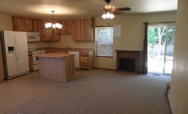 Brand New 5 Br, 3 Ba Townhome. in Fort Wayne, IN (Photo 4 of 9)