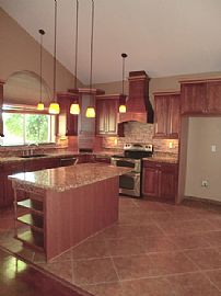 Gorgeous 4 Bedroom with Pool Many Upgrades!  in Glendale, AZ (Photo 5 of 12)