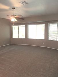 Gorgeous 4 Bedroom with Pool Many Upgrades!  in Glendale, AZ (Photo 8 of 12)