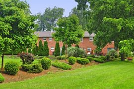 2 and 3 Bedroom Plaza Drive Luxury Townhomes in Circleville, OH (Photo 6 of 11)