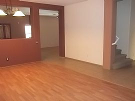 Spacious 5x2.5 Huge Loft Master D/s 3 Car Gar All Appliances! in Laveen, AZ (Photo 2 of 12)