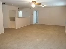 Spacious 5x2.5 Huge Loft Master D/s 3 Car Gar All Appliances! in Laveen, AZ (Photo 6 of 12)
