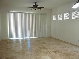 Charming 3x2 Peoria Home. Beautiful Upgrades Throughout!  in Peoria, AZ (Photo 4 of 12)