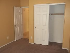 Charming 3x2 Peoria Home. Beautiful Upgrades Throughout!  in Peoria, AZ (Photo 7 of 12)