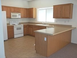 Move in Ready 3x2 Single Level All Appliances Included!  in El Mirage, AZ (Photo 4 of 12)
