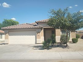  	warm and Inviting 4x2 Phoenix Home. All Appliances Included!  in Phoenix, AZ