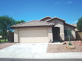Pristine 3x2 Buckeye Home. Rv Gate and All Appliances Included! in Buckeye, AZ
