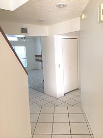  	bright 3x2.5 Two-Story Conveniently Located at Val Vista and  in Gilbert, AZ (Photo 2 of 12)