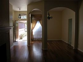 4 Bedrooms,  Katy, Fry Rd – Beautiful!like a Model Home! in Katy, TX (Photo 3 of 8)