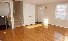 Great 3bed 1.5bath in a Great Location of Cul-De Sac in Penfield, NY (Photo 2 of 10)