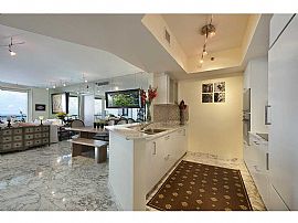 Two Bedroom Apartment in Miami Beach, FL (Photo 2 of 10)