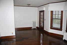 Large 3 Bedroom Apartment-Walk to Albany Med/law/pharm in Albany, NY (Photo 2 of 11)