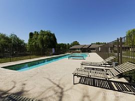 2 Bedroom Townhome in Corcoran, CA (Photo 11 of 11)