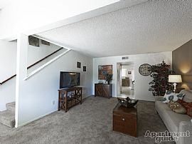 2 Bedroom Townhome in Corcoran, CA (Photo 8 of 11)