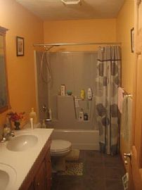 Gorgeous 5 Bed Pool House in Du Bois, PA (Photo 9 of 12)