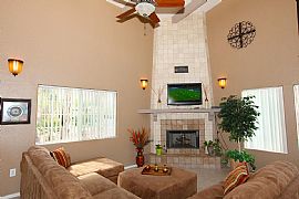 Move in By December with Free Rent! in Tucson, AZ (Photo 5 of 12)