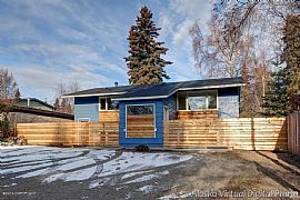 Wonderful 2bedroom Newly Remodeled Duplex in Anchorage, AK (Photo 9 of 9)