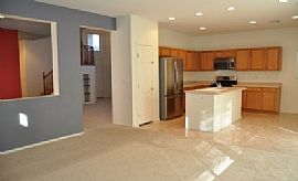  Huge and Spacious 3 Bedroom 3bath Home! in Las Vegas, NV (Photo 2 of 11)