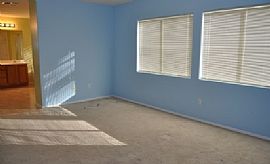  Huge and Spacious 3 Bedroom 3bath Home! in Las Vegas, NV (Photo 5 of 11)