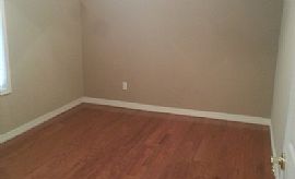 This 3 Bedroom, 2 Bath Home in Fayetteville, AR (Photo 2 of 7)