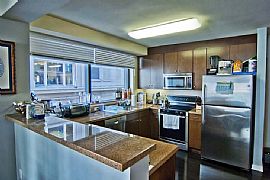 Modern 1 Bedroom Apartment in Nob Hill/downtown Sf in San Francisco, CA (Photo 4 of 8)