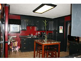 A Single Family Home in Avon,Ct in Avon, CT (Photo 6 of 12)