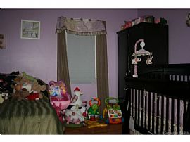 A Single Family Home in Avon,Ct in Avon, CT (Photo 9 of 12)