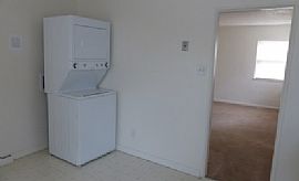 Lovely 3 Bedroom in a University Neighborhood in Denver, CO (Photo 2 of 5)