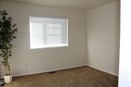 Deluxe 2-Story,3-Bed,Loft,2.5 Bath,2-Level Deck,Stunning Views in Aurora, CO (Photo 11 of 12)