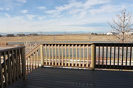 Deluxe 2-Story,3-Bed,Loft,2.5 Bath,2-Level Deck,Stunning Views in Aurora, CO (Photo 2 of 12)