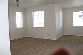 Deluxe 2-Story,3-Bed,Loft,2.5 Bath,2-Level Deck,Stunning Views in Aurora, CO (Photo 5 of 12)