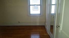 Franklin Square Duplex 1 Bedroom Apartment Waiting For You! ! in Franklin Square, NY
