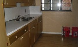 3 Bedroom 1 Bath Brick Bungalow in Detroit, MI (Photo 3 of 5)