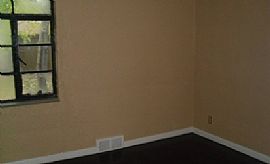 3 Bedroom 1 Bath Brick Bungalow in Detroit, MI (Photo 4 of 5)