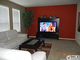 Christmas Offer in San Antonio 3bdrm 2.5bth in San Antonio, TX (Photo 3 of 7)