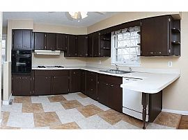 Spacious 3000+ Sq Ft Home on Large Lot. in Indianapolis, IN (Photo 3 of 4)