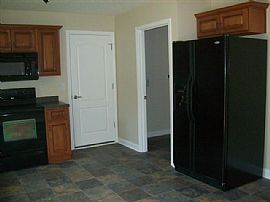 Brand New Home- Rent-To-Own in Radcliff, KY (Photo 3 of 12)