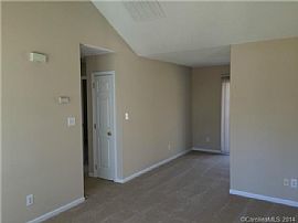 Fannie Mae Homepath Property Located on Large, Cul De Sac Lot. in Charlotte, NC (Photo 2 of 4)