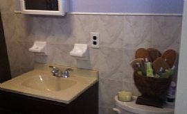 Beautiful House For Rent Three (3) Bedrooms with Back Yard in Arverne, NY (Photo 3 of 8)