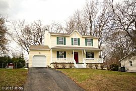 Meticulously Maintained Hillsmere Home  in Annapolis, MD