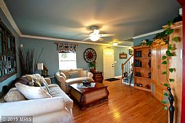 Meticulously Maintained Hillsmere Home  in Annapolis, MD (Photo 2 of 4)