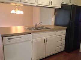 This Three Level Design Was Updated in Columbus, OH (Photo 4 of 6)