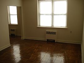 69th St Shopping Down The Street - One Bedroom in Upper Darby, PA (Photo 5 of 7)