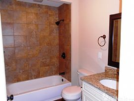 Gorgeous 3 Bedroom 2 Bath in Downtown Greenville in Greenville, SC (Photo 4 of 6)