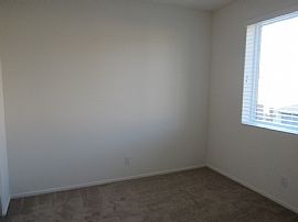 Nice 3 Beds 2 Baths 1,600 Sqft in Las Vegas, NV (Photo 8 of 8)
