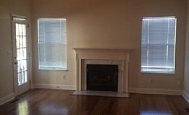 Welcoming Open Floor Plan, Updated Kitchen, Huge Great Rooms in Franklin, TN